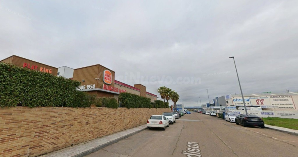 Local comercial en Venta en Don Benito Badajoz - foto 2