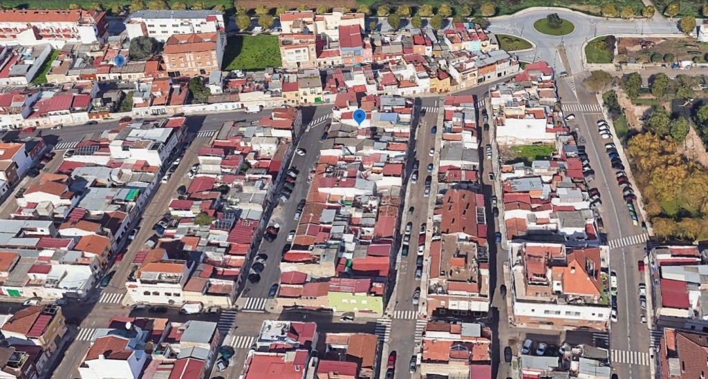 Adosada en Venta en Badajoz Badajoz - foto 2