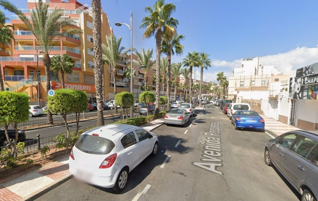 Piso en Venta en Roquetas De Mar Almería - foto 3