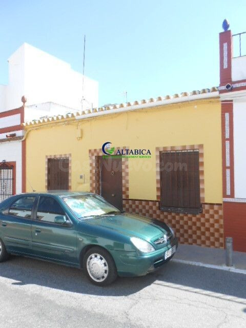 Casa-Chalet en Venta en Palma Del Condado, La Huelva - foto 2