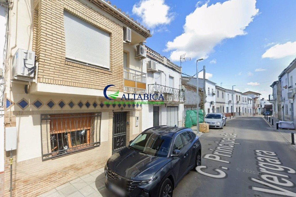 Casa-Chalet en Venta en Mengibar Jaén