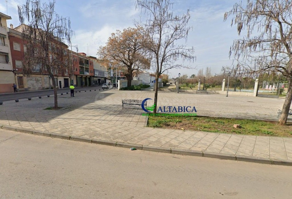 Local comercial en Venta en Linares Jaén - foto 4