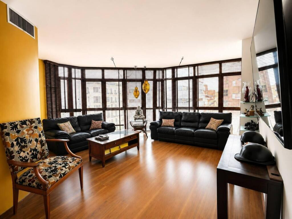 Exclusivo piso en venta junto a Alfonso X El Sabio y Mercado Central – Alicante