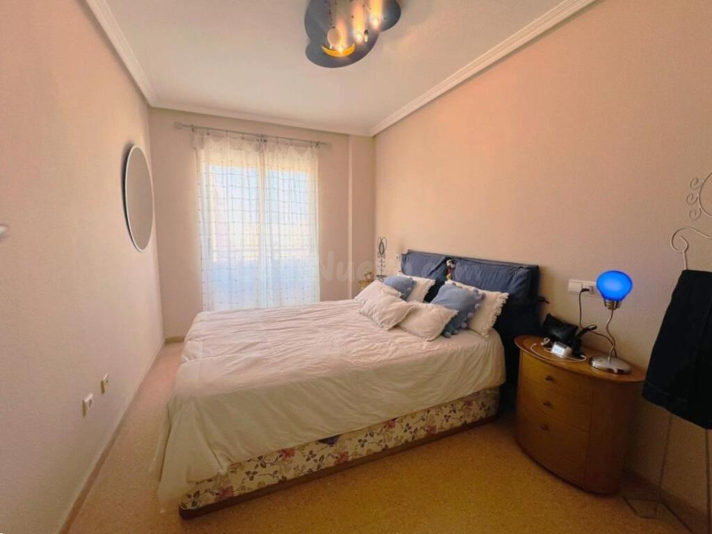 Amplia vivienda con garaje y trastero en la zona Cerámica /  - foto 3