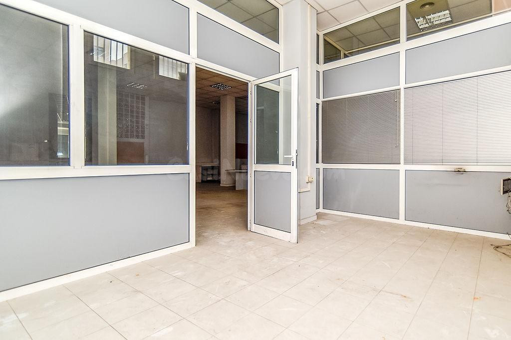 EN VENTA LOCAL COMERCIAL EN TORREDEMBARRA - foto 4