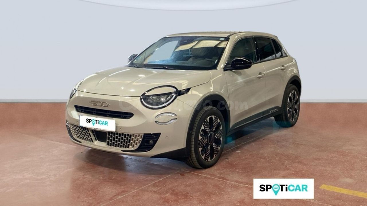 Fiat 600 1.2 MHEV La prima DDCT 74 kW (100 CV)