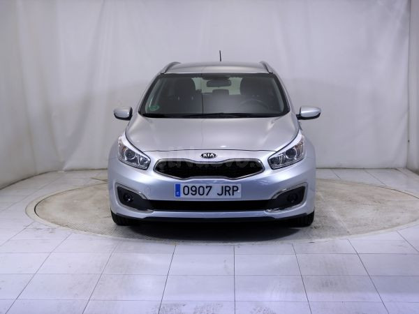 Kia  1.6 CRDi VGT Drive, 13.740€ - foto 3