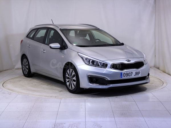 Kia  1.6 CRDi VGT Drive, 13.740€ - foto 4