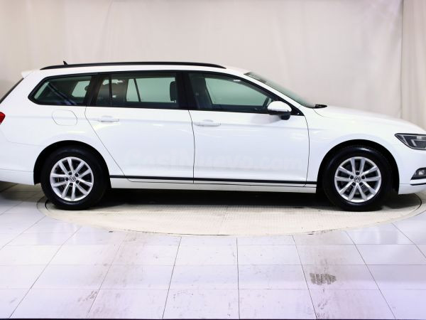 Volkswagen Passat - foto 5