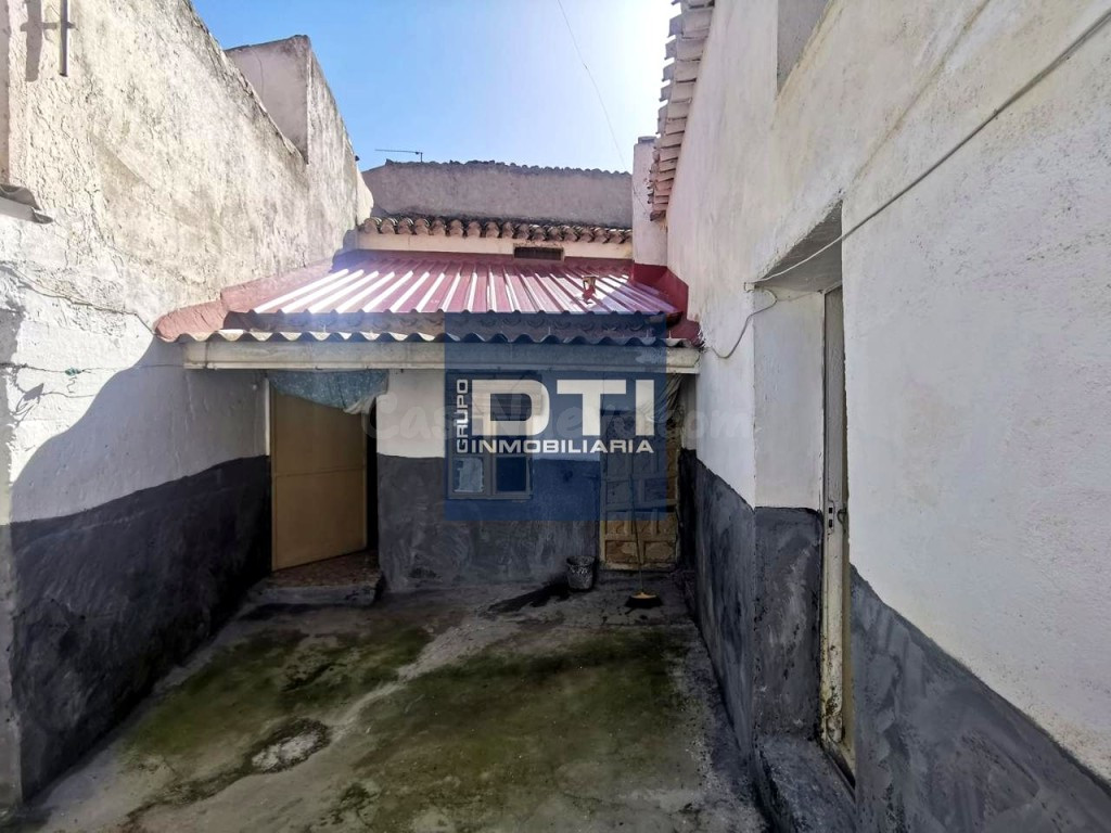 Casa en venta en Balazote de 200 m² con patio, 3 dormitorios - foto 5