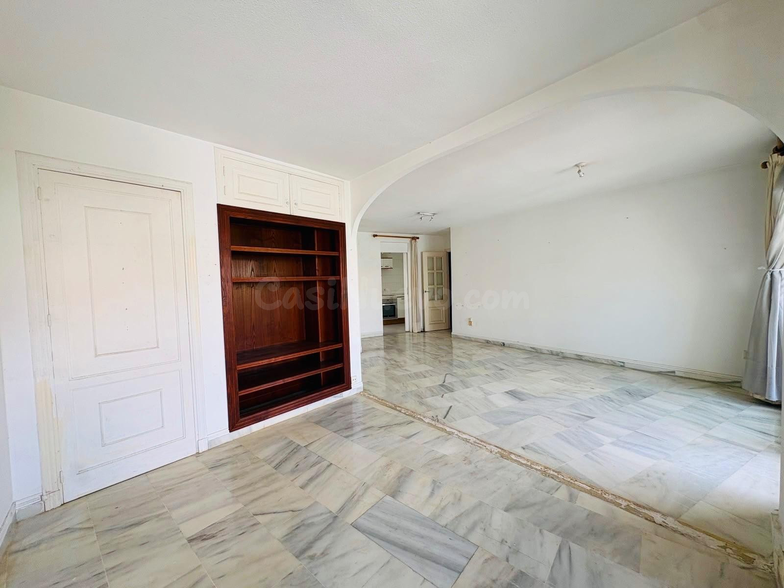 EXCLUSIVO PISO EN EL CENTRO DE MARBELLA A SOLO 700 METROS DEL MAR - foto 3