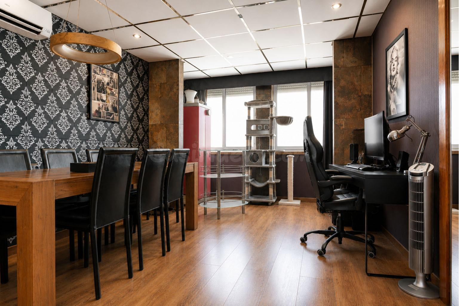 Amplia vivienda con espectacular reforma, enorme baño princi - foto 3