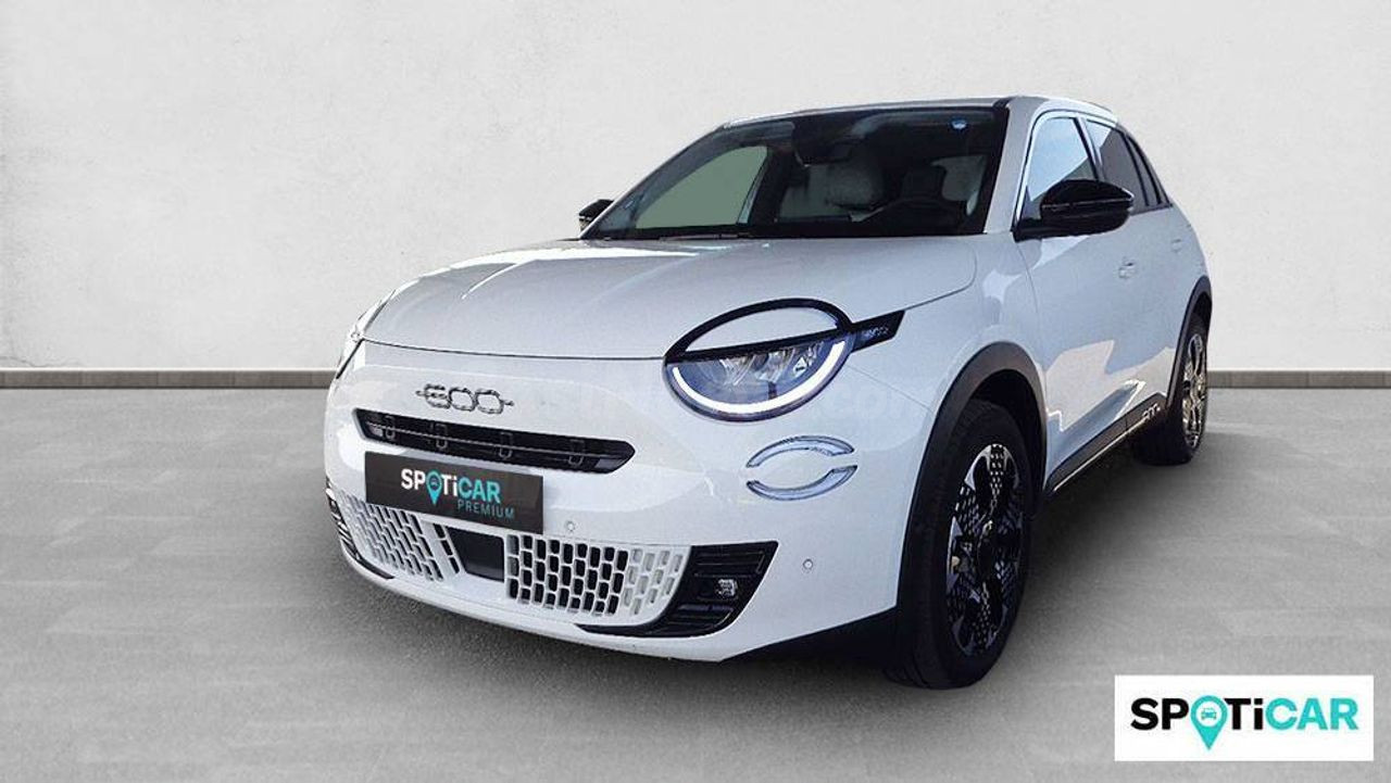 Fiat 600 600 MHEV 1.2 100kW (136CV) DDCT -