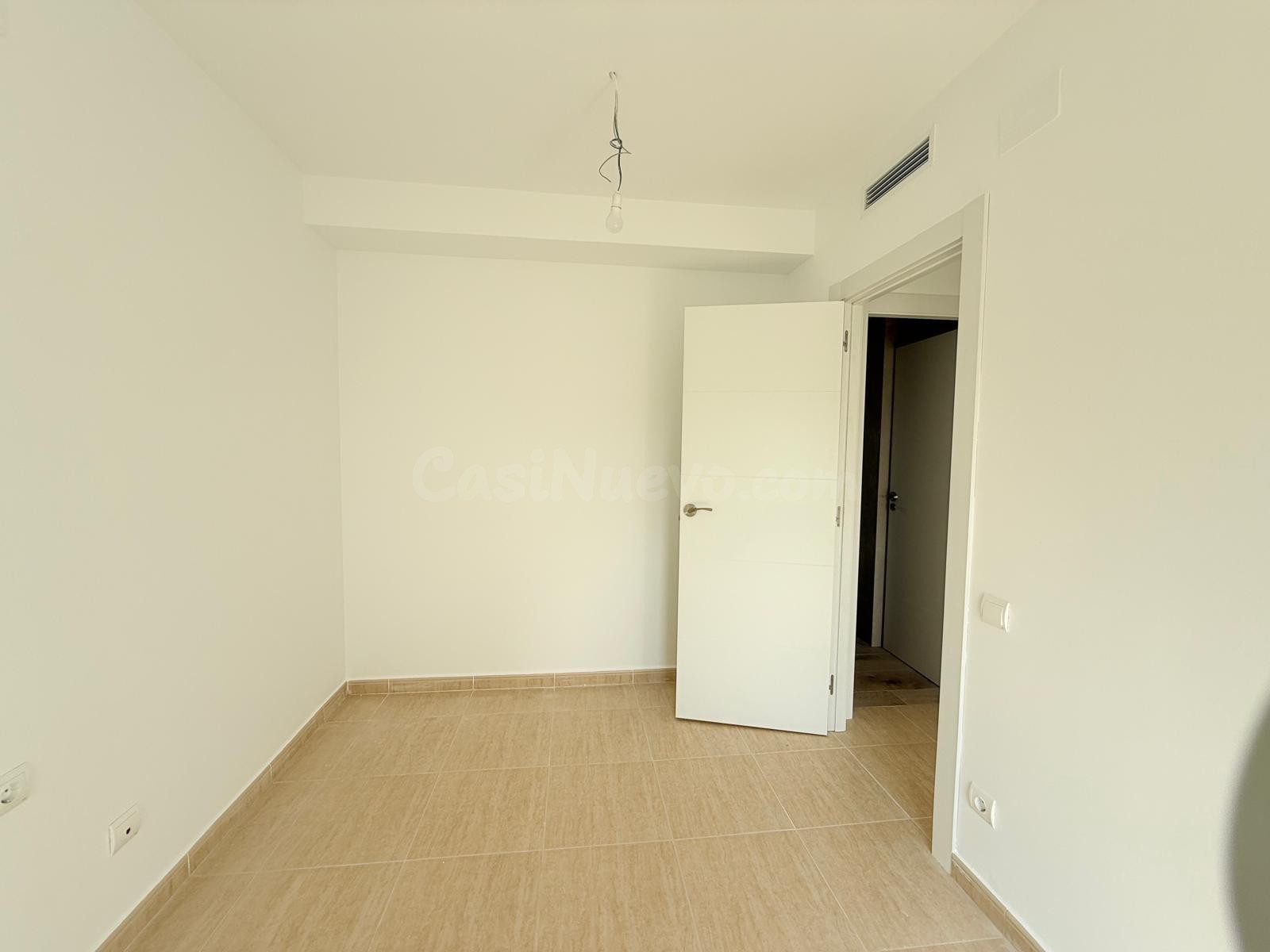 Acogedor apartamento de 58m2 en el centro de Deltebre - foto 3
