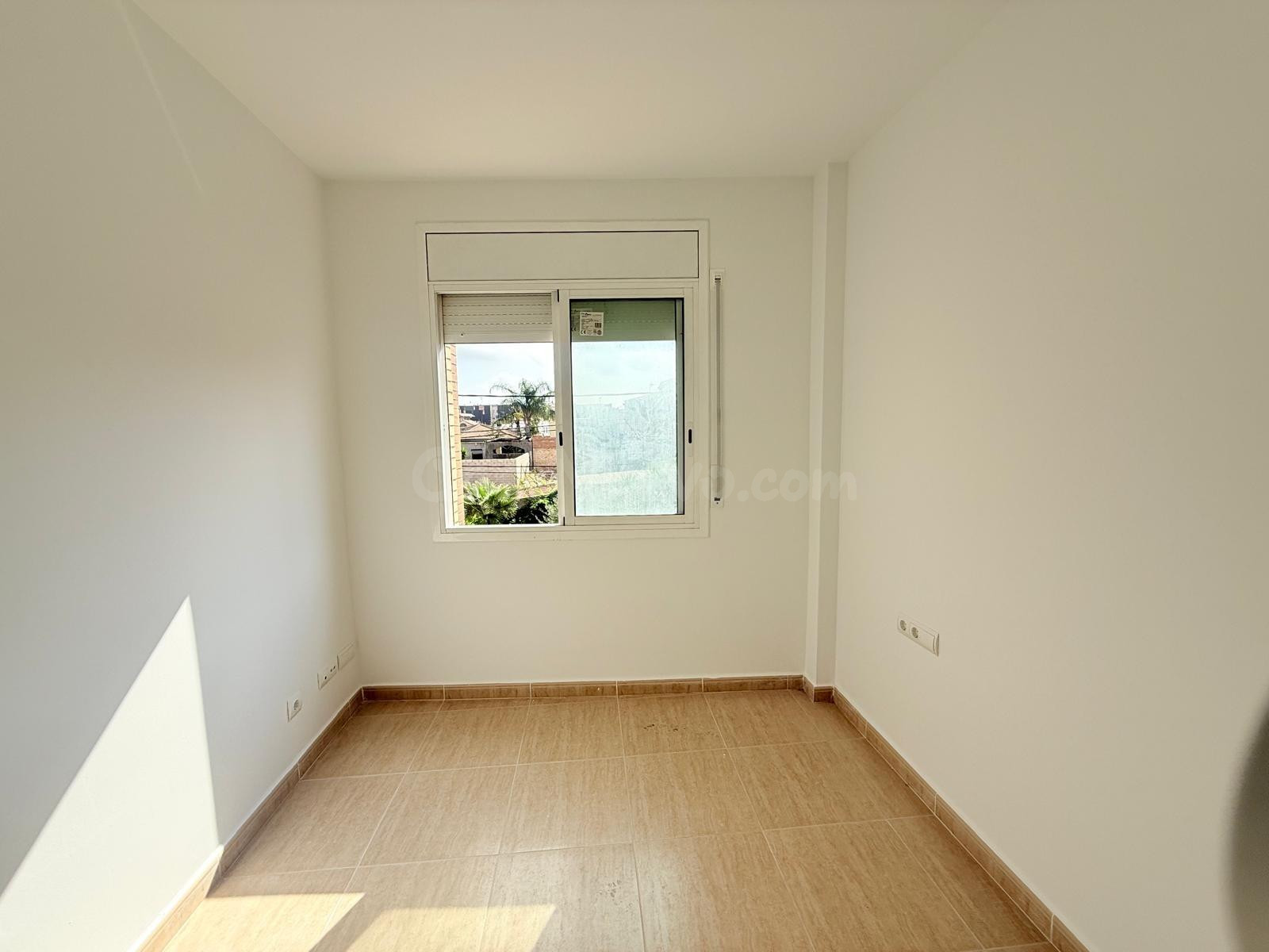 Acogedor apartamento de 58m2 en el centro de Deltebre - foto 4