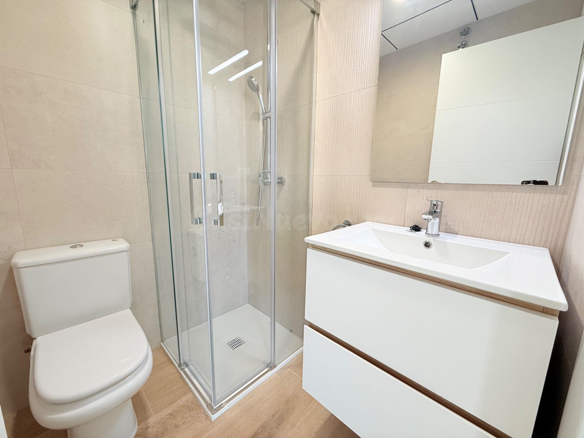 Espectacular duplex de 96m2, luminoso y muy céntrico en Deltebre - foto 4