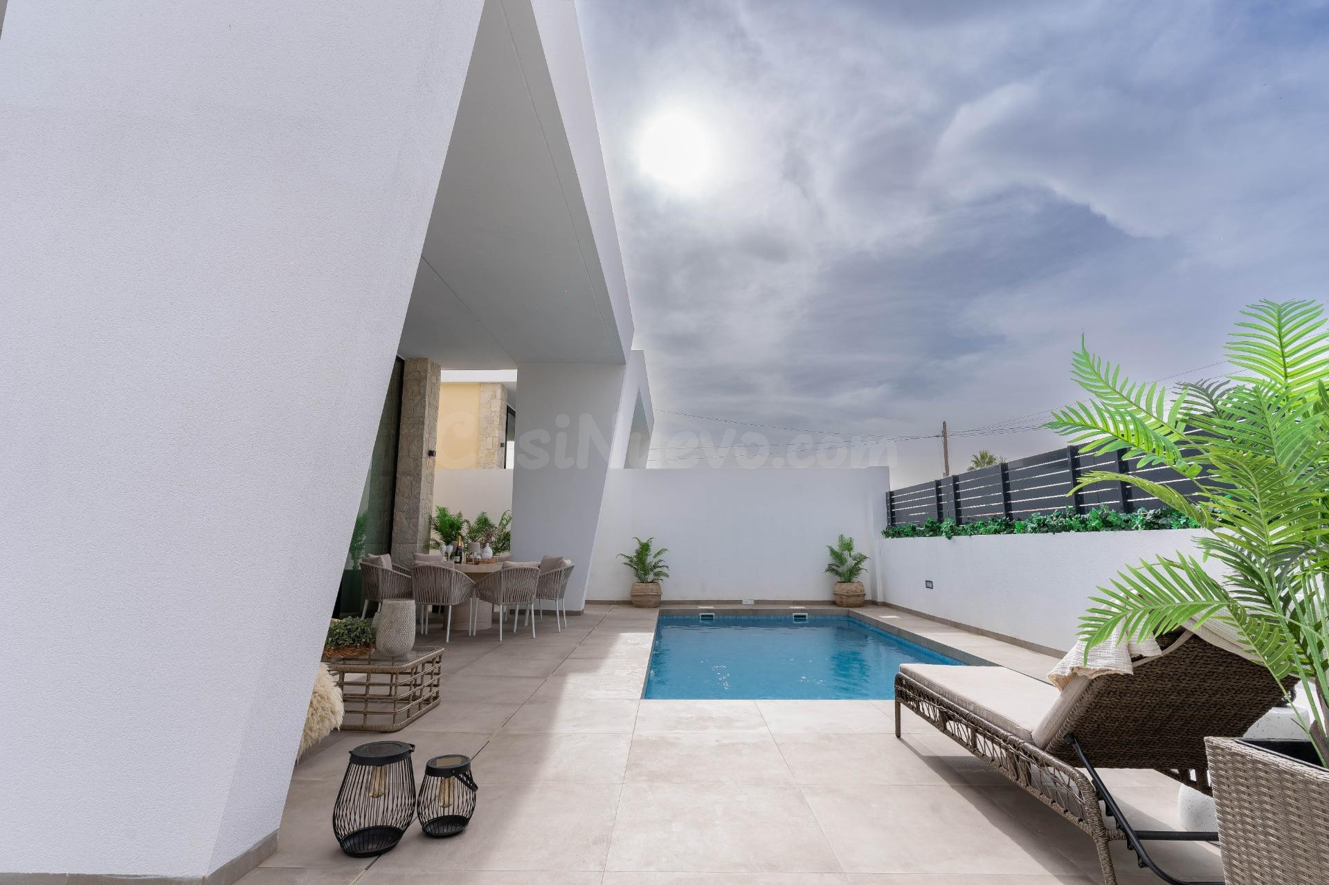Villa Moderna con Estilo Escandinavo y Vistas a la Laguna Ro - foto 4