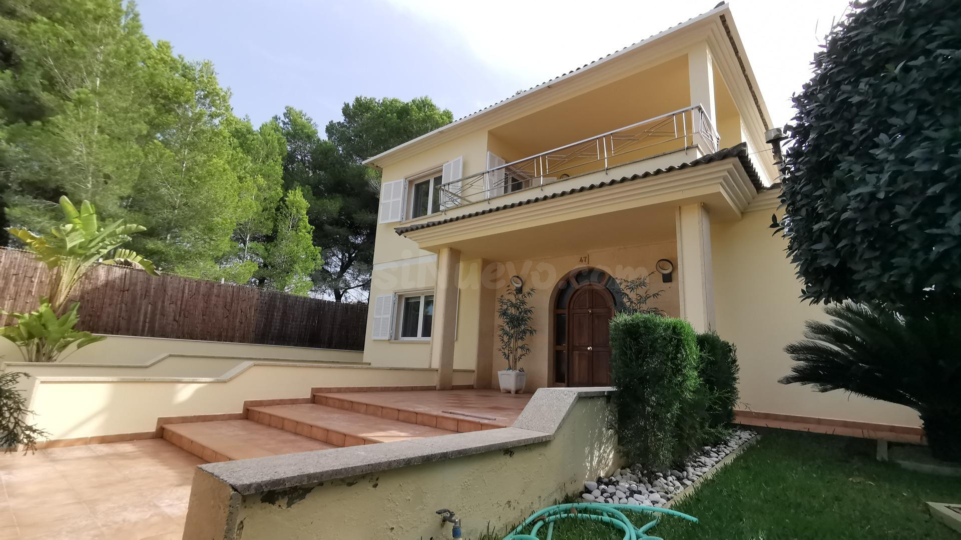 Villa Exclusiva con Licencia Turística para 8 Personas, Piscina Privada y Jardines en Son Bauló