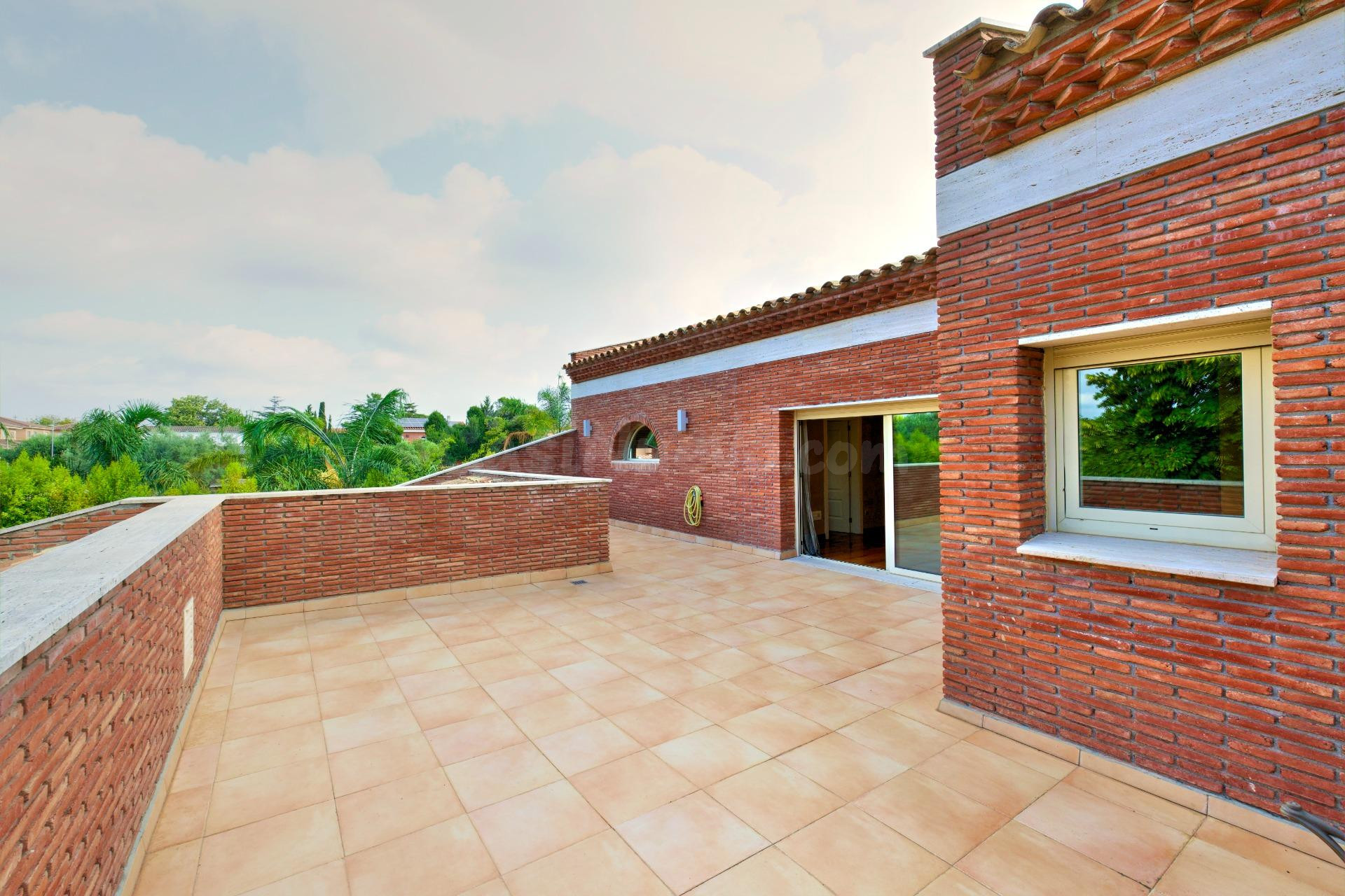Exclusiva Villa de Autor en Vilafortuny: Arquitectura Patrim - foto 5