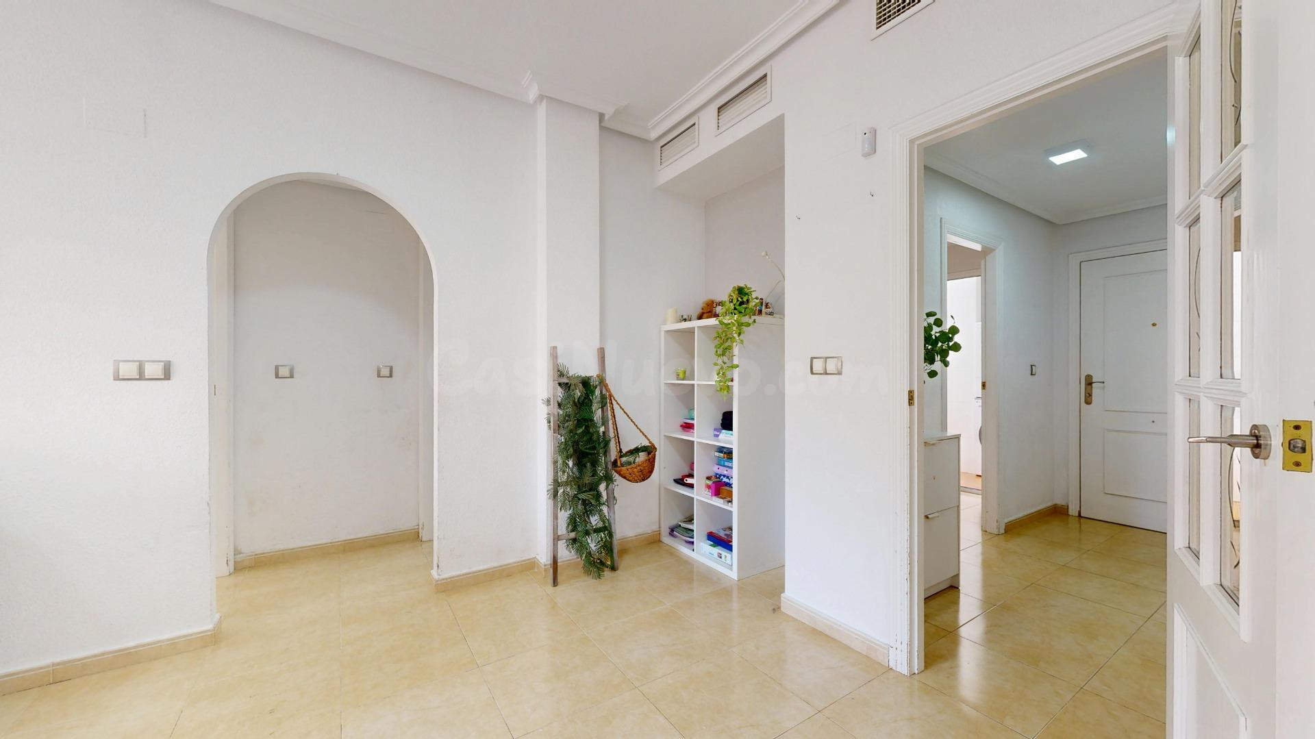 Planta baja de 3 dormitorios con piscina comunitaria y aire  - foto 4