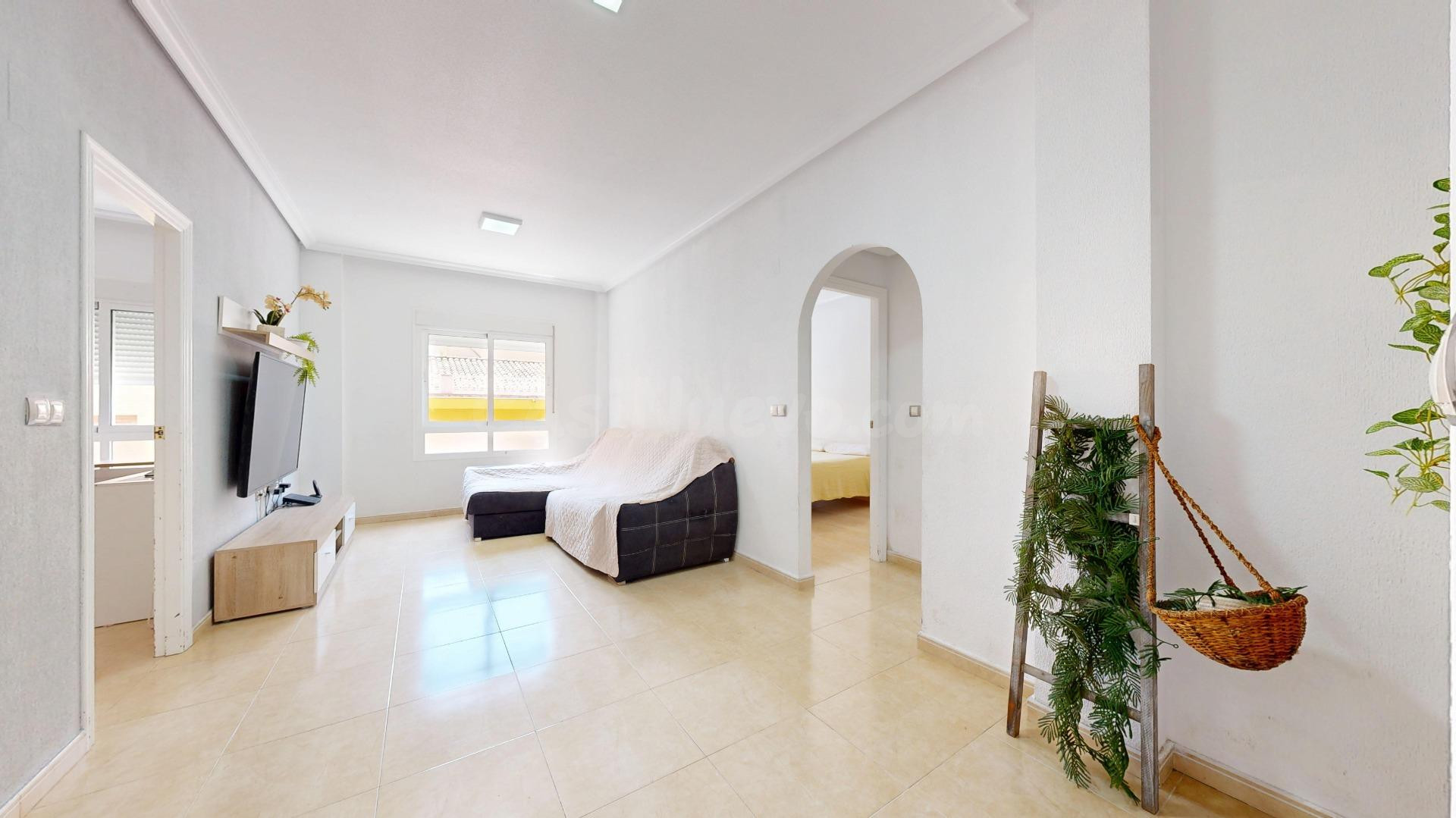 Planta baja de 3 dormitorios con piscina comunitaria y aire  - foto 5