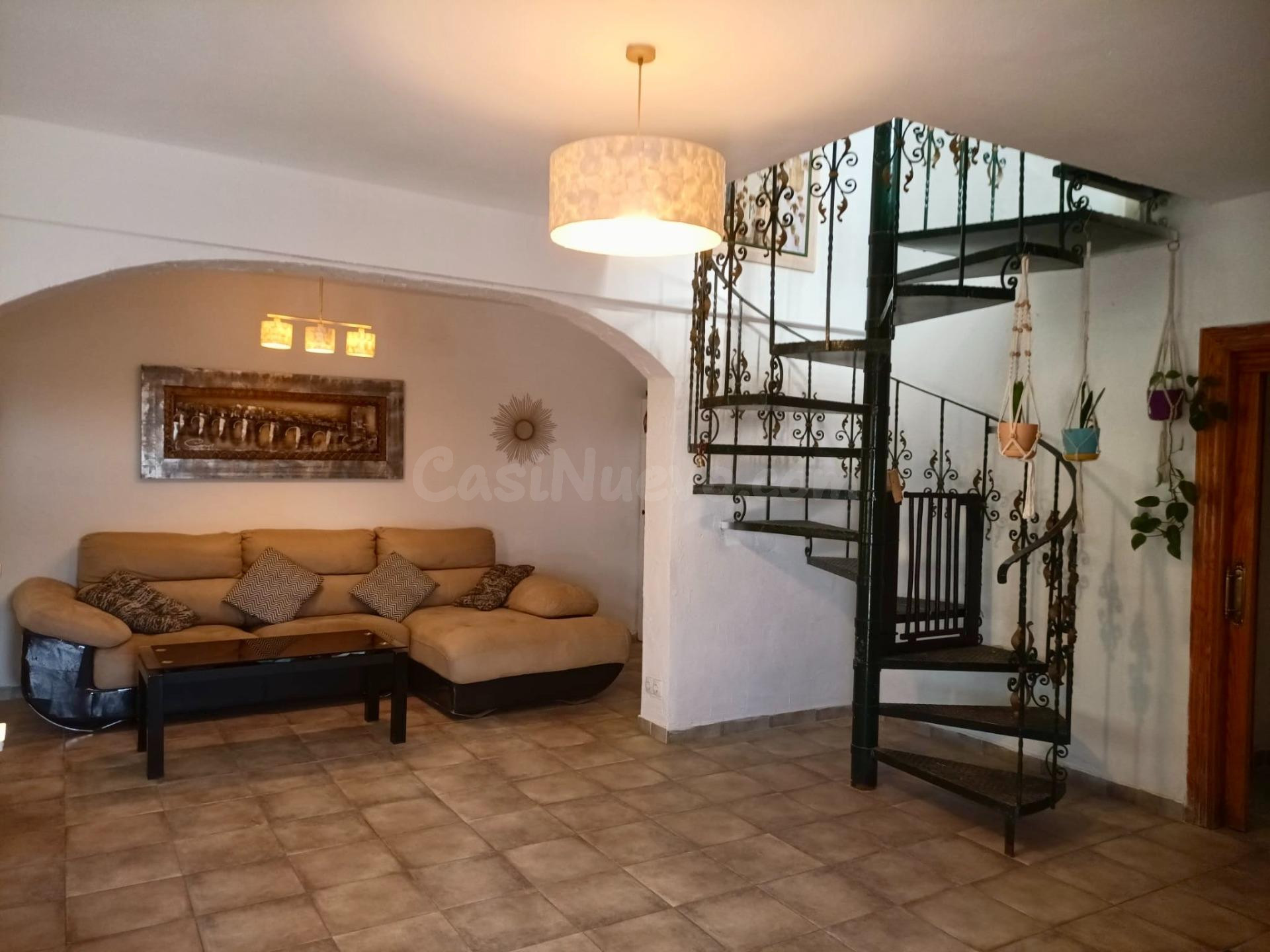 Exclusivo chalet independiente con piscina y gran parcela ur - foto 2