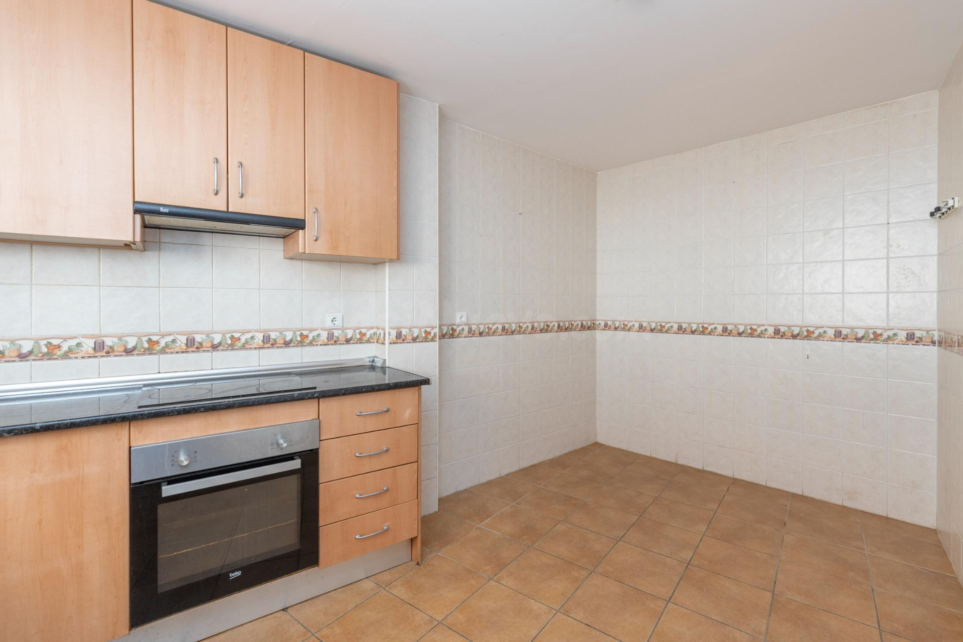 ESPECTACULAR TRIPLEX CON GARAJE Y TRASTERO EN MONACHIL - foto 3