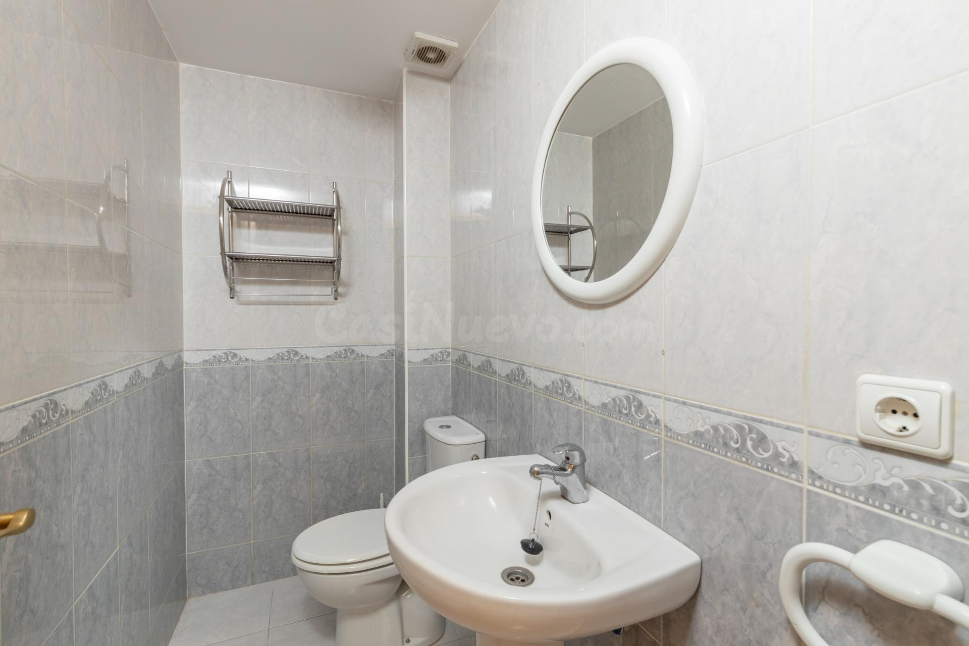 ESPECTACULAR TRIPLEX CON GARAJE Y TRASTERO EN MONACHIL - foto 5