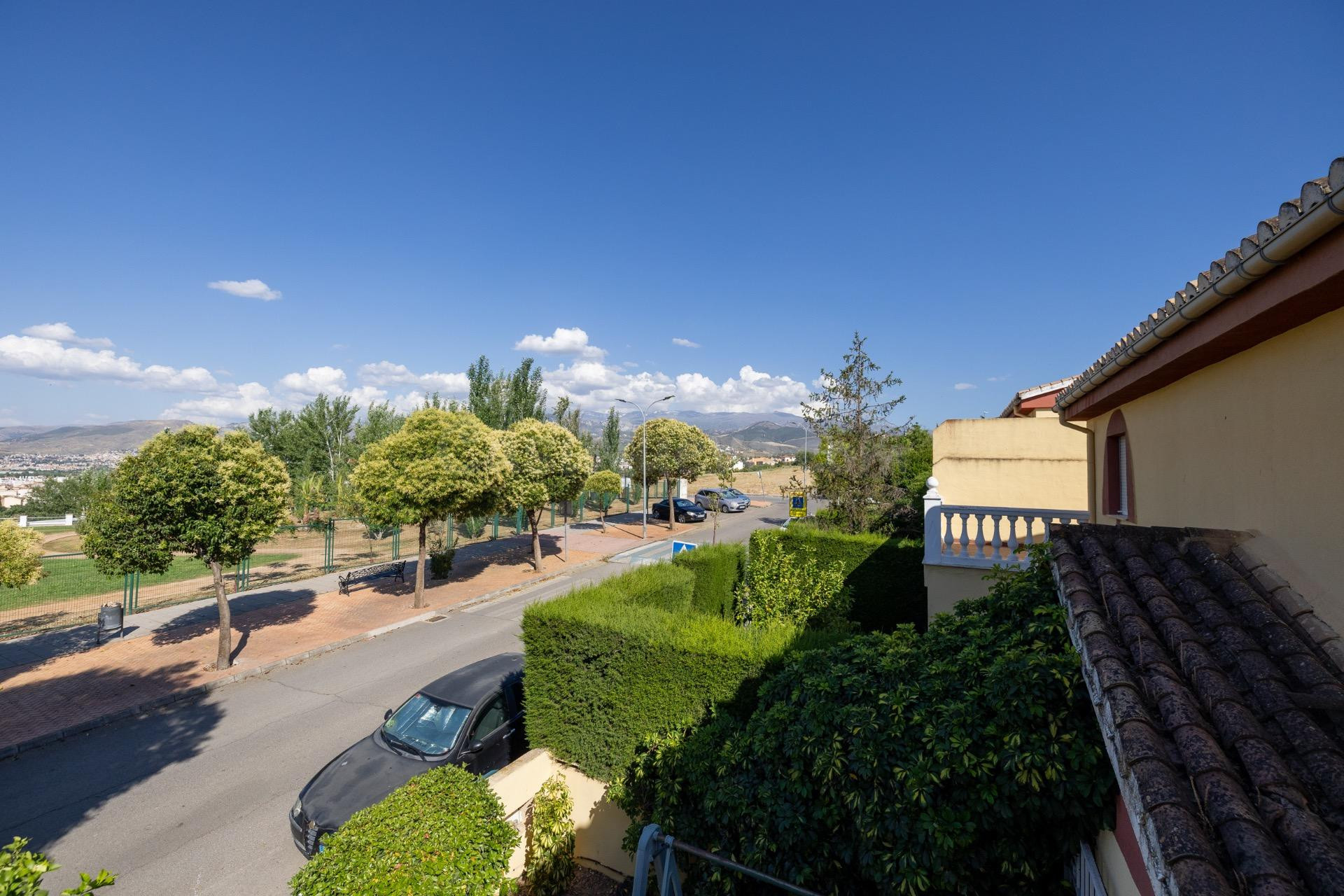 Fantástica vivienda en Loma Linda, vistas panorámicas y zona