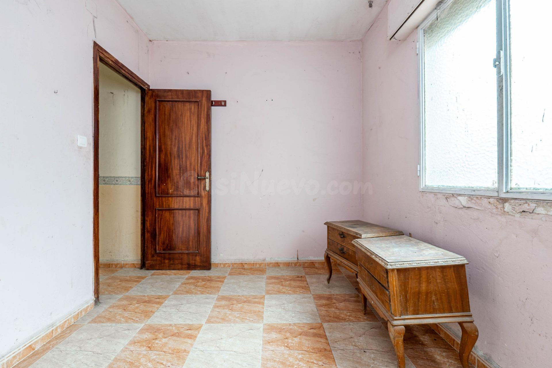 SE VENDE CASA CON UNA PARCELA DE 461 m2 (EN EL CENTRO DE LOS - foto 5