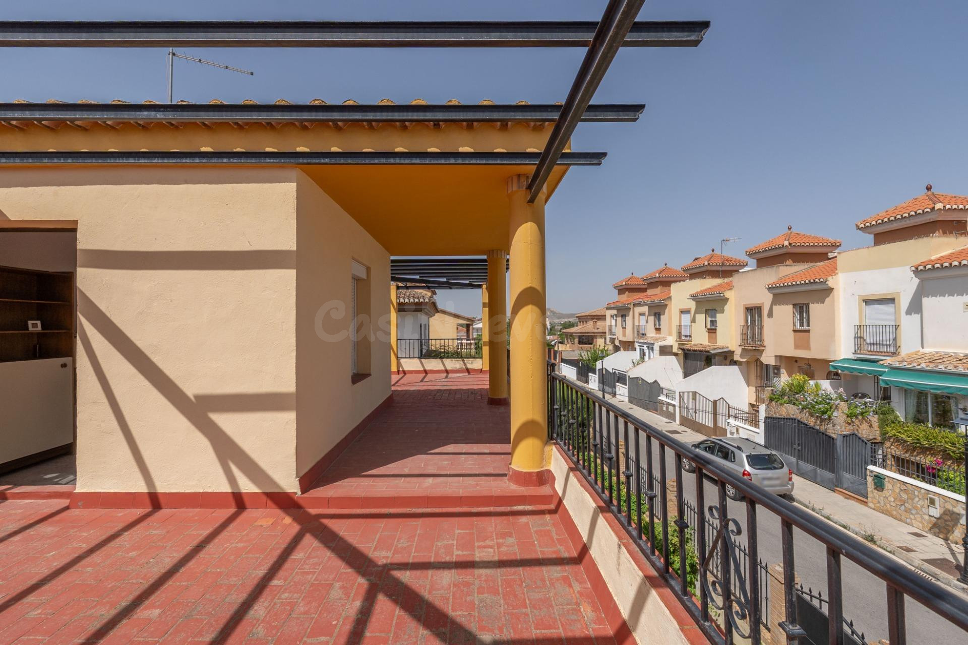 Maravillosa chalet Independiente en Ogijares (Lomalinda) - foto 4