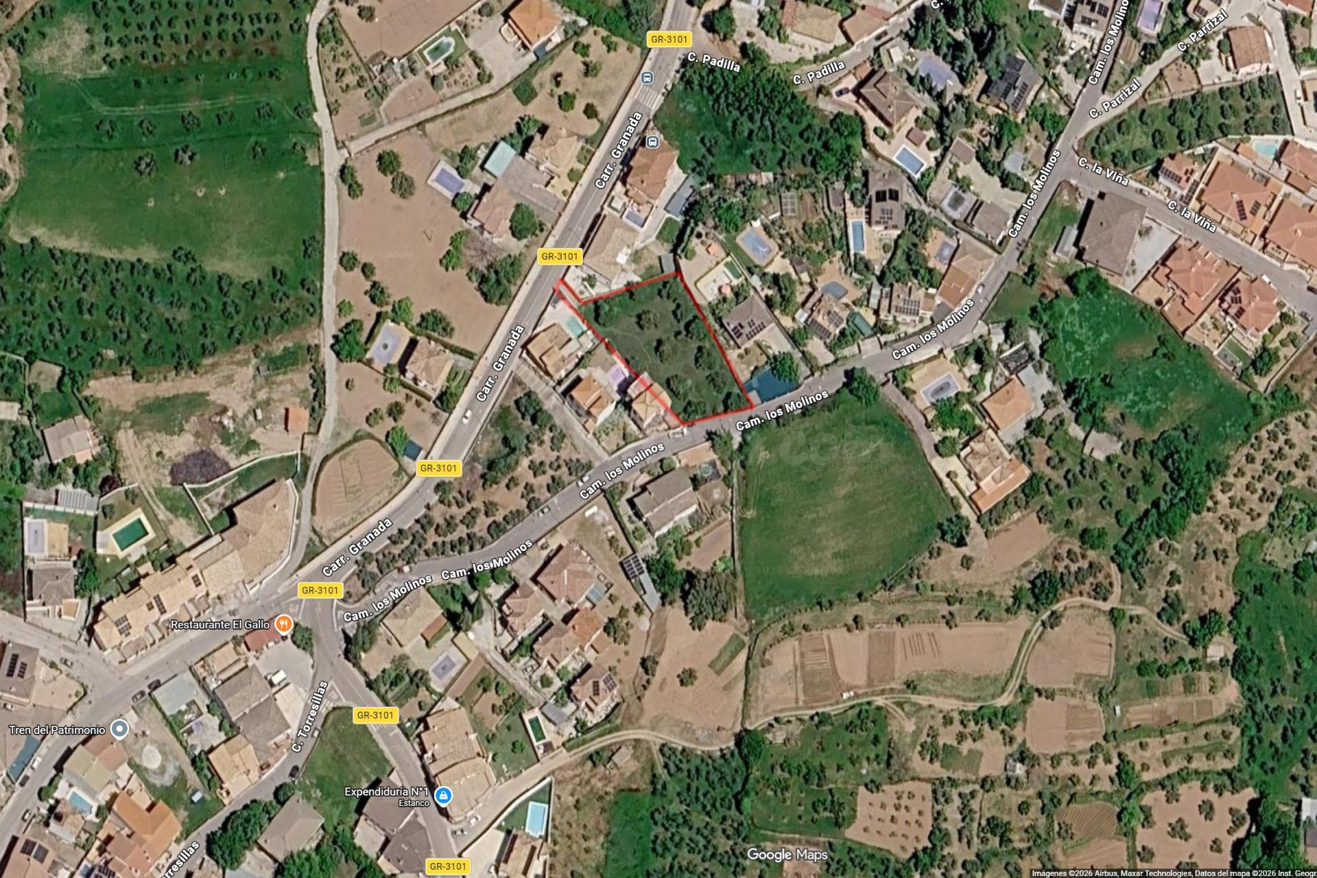 GRAN FINCA URBANA EN NIVAR!