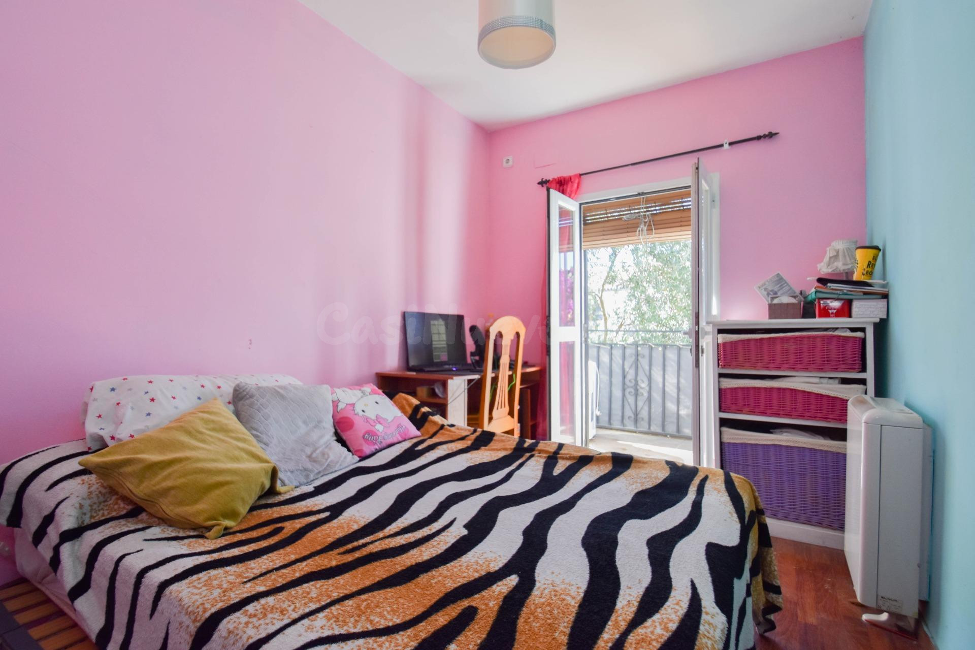 Chalet para reformar a tu gusto y sacarle rentabilidad desde - foto 4