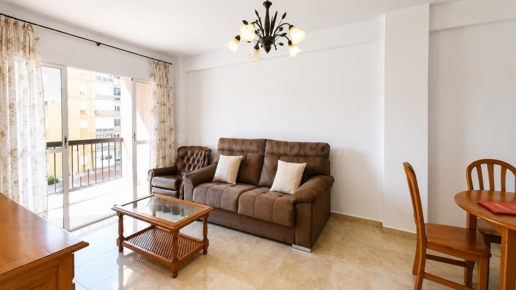 PISO DE 75M2, MUY AMPLIO Y LUMINOSO, BUENÍSIMA ZONA  DE PARQ - foto 5