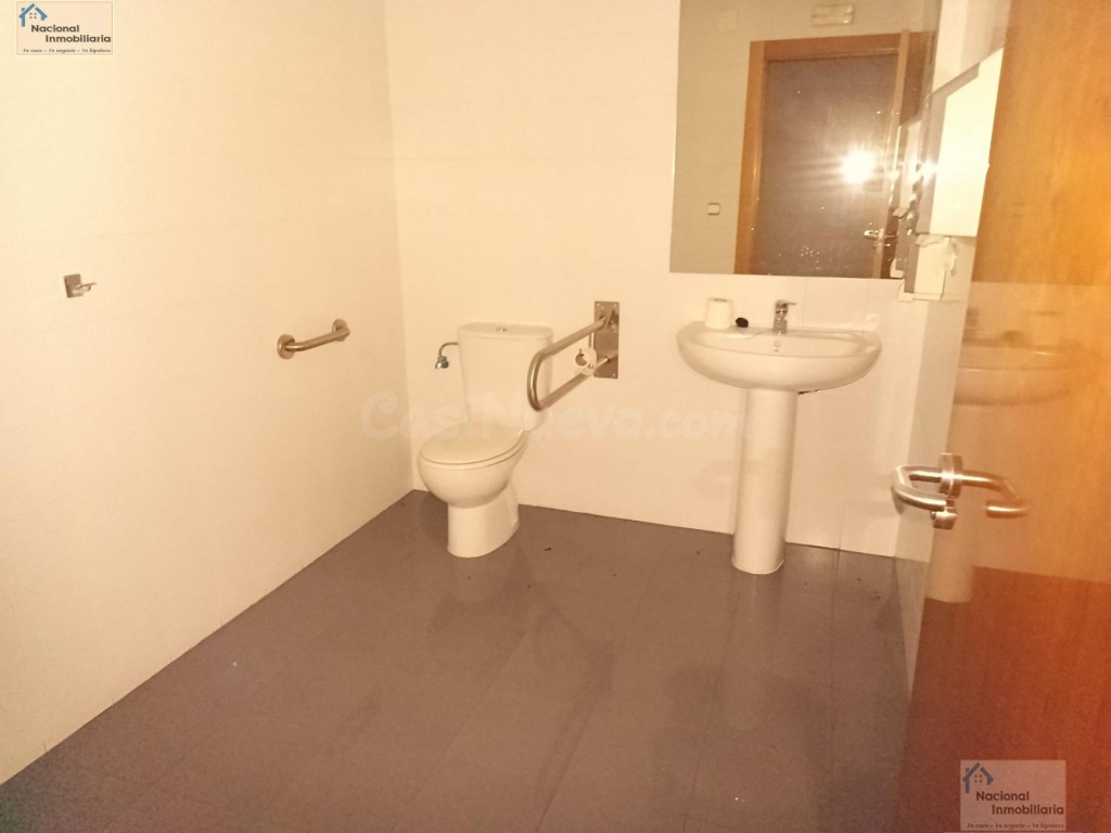 Local comercial en Venta en Valladolid Valladolid - foto 4