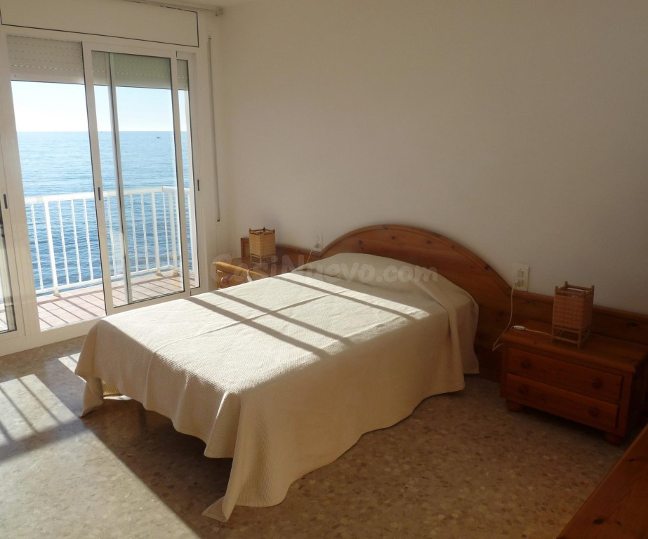 EXCLUSIVA VILLA A LA ORILLA DEL MAR! Oportunidad. - foto 5