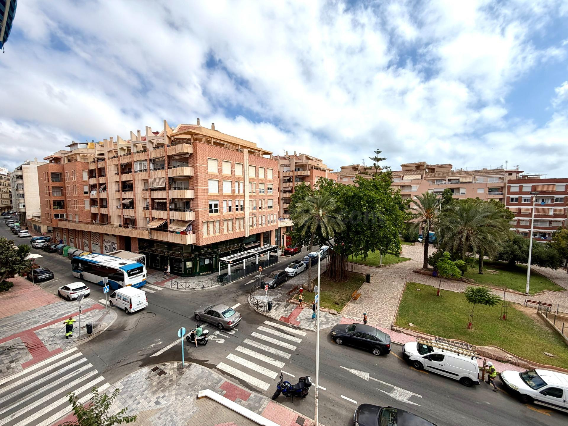 Amplio apartamento en alquiler a solo 250 metros de la Playa del Cura - foto 5