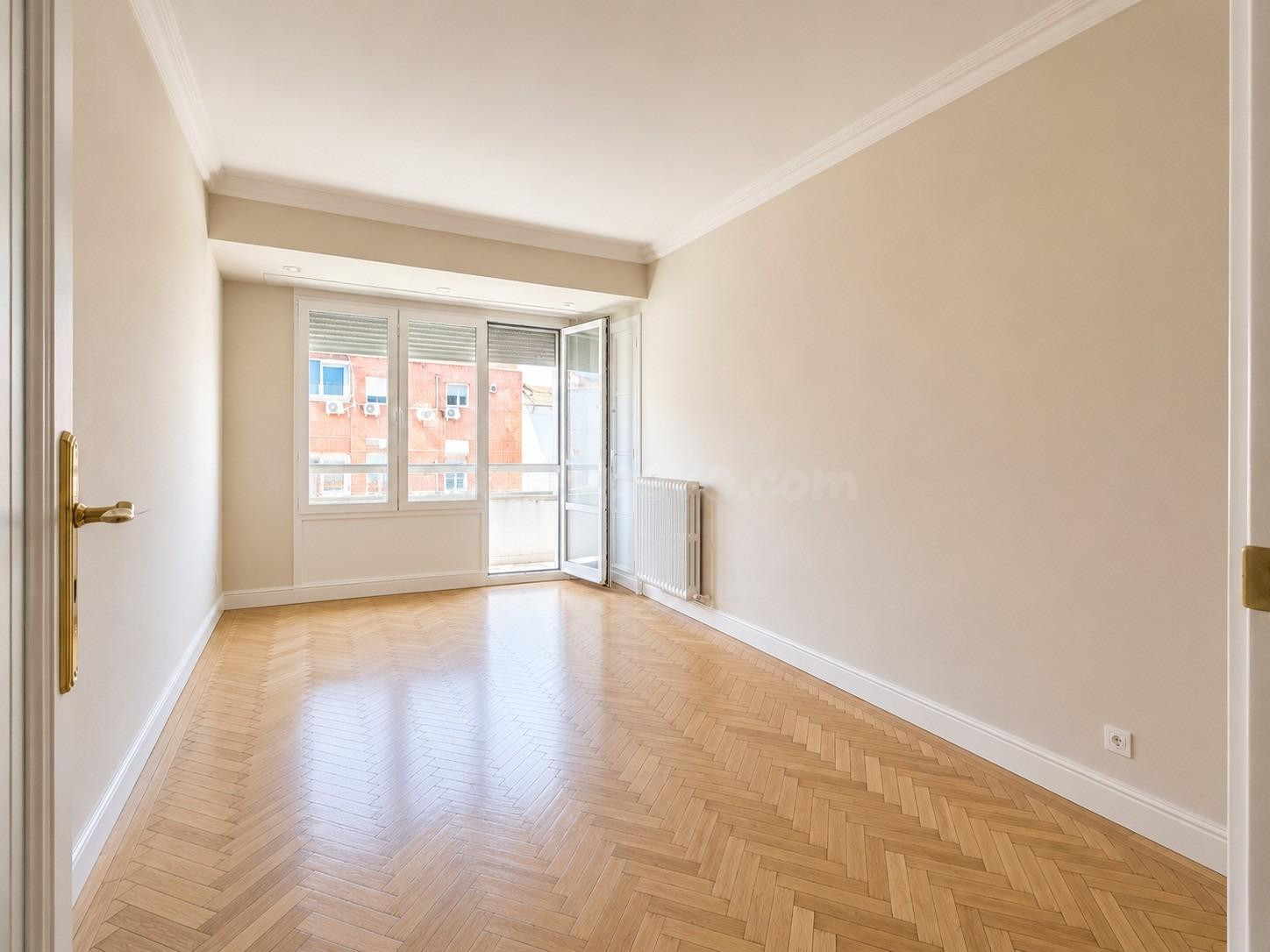 ^^EXCLUSIVO PISO DE 140 M2, MUY LUMINOSO Y TRANQUILO EN EL C - foto 4