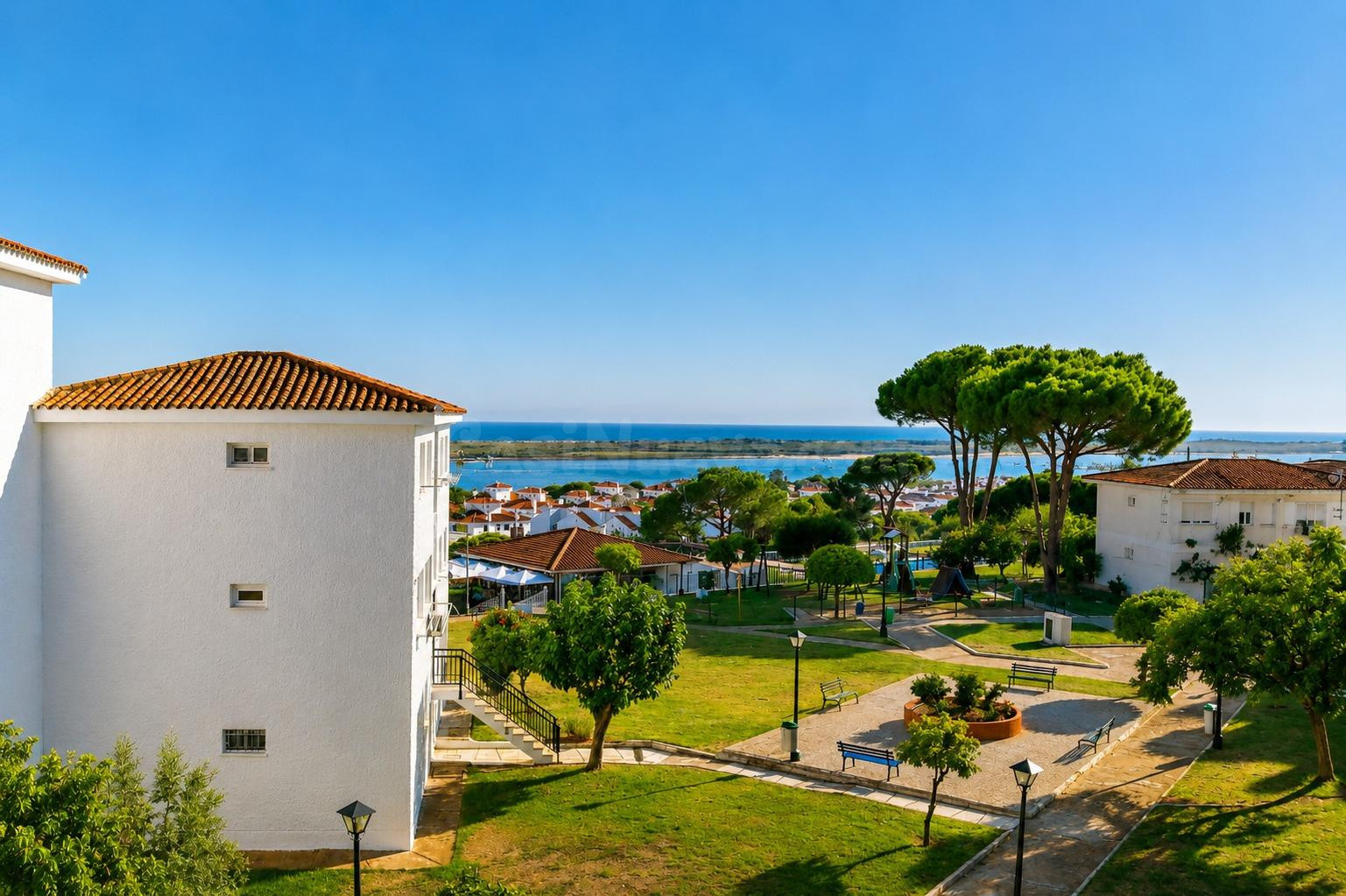 Apartamento reformado en El Rompido con vistas al pinar y río Piedra