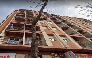 Se vende Piso OKUPADO en Calle Cervantes 79 Rubí, (Barcelona - foto 5