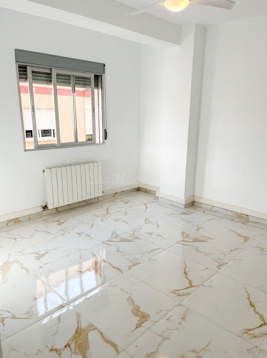 Alquiler de Piso Reformado de 3 Dormitorios en Zona Figares, - foto 5