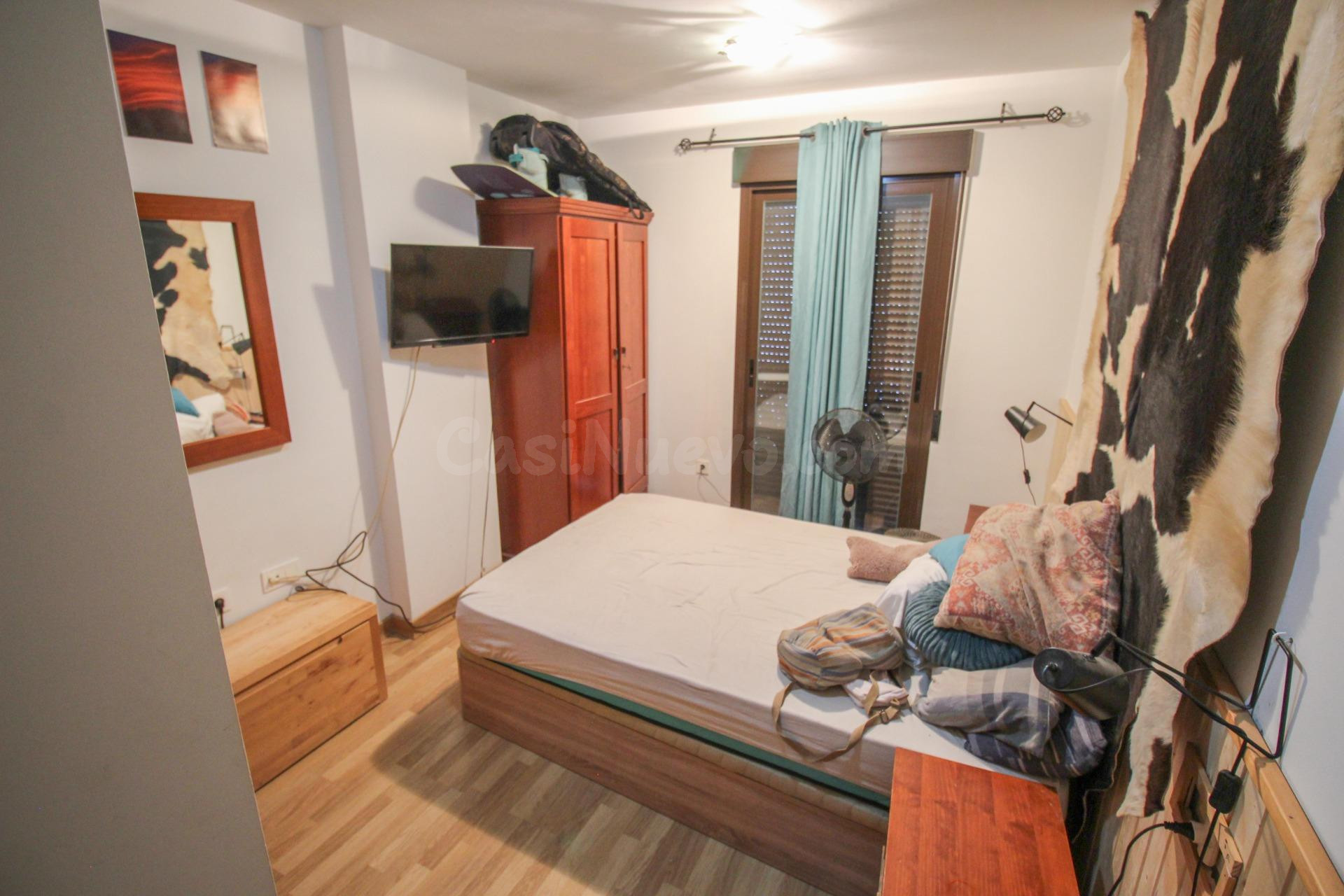 Acogedor piso de 2 dormitorios con piscina, terraza y vistas - foto 3
