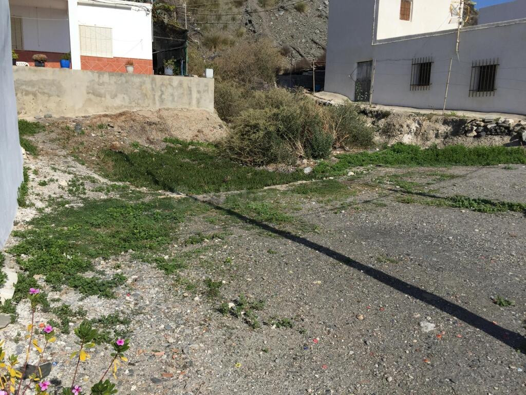 ATENCION PROMOTORES!!! SOLAR EN PRIMERA LINEA DE PLAYA - foto 4