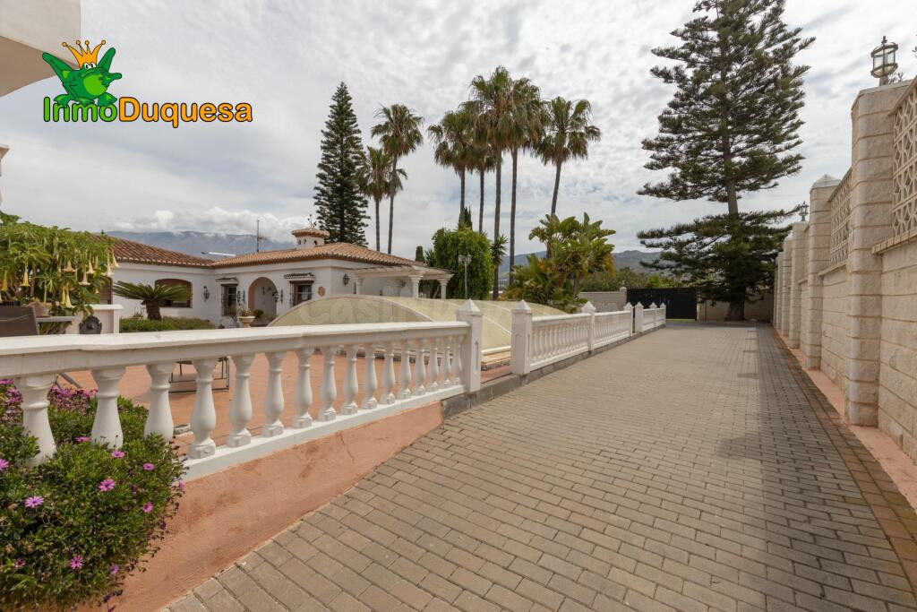 GRAN VILLA de UNA SOLA PLANTA en MOTRIL - foto 4