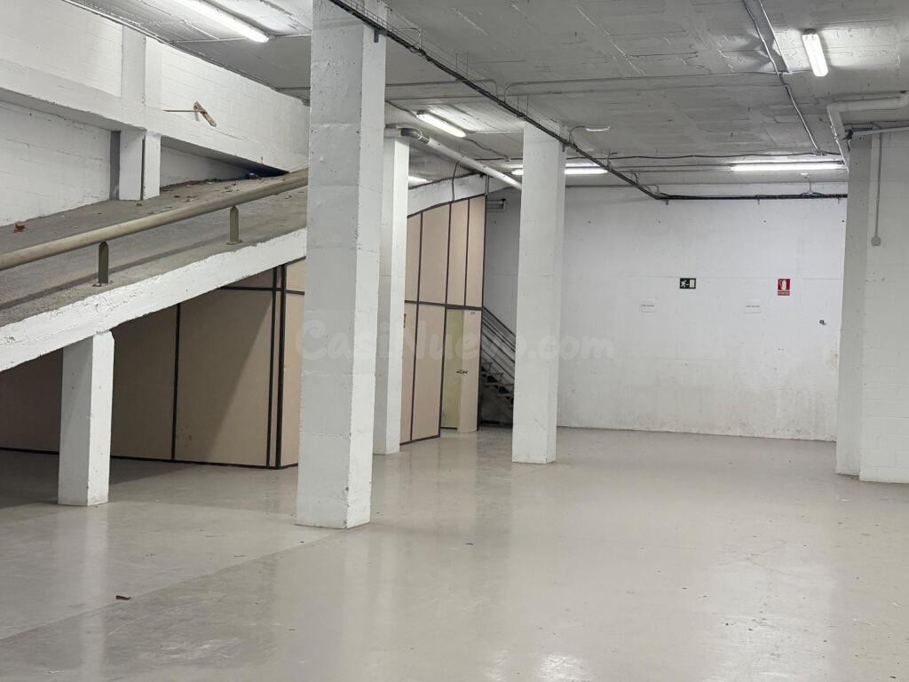 NAVE EN VENTA EN MATARÓ - foto 4