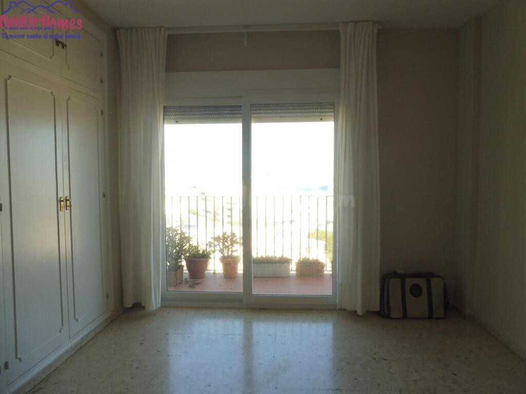 AMPLIA VIVIENDA SEÑORIAL ZONA BAHIA BLANCA - foto 5