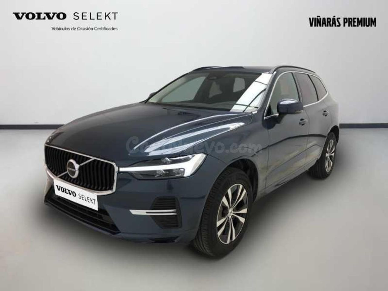 Volvo XC60 2.0 B4 D Momentum Auto