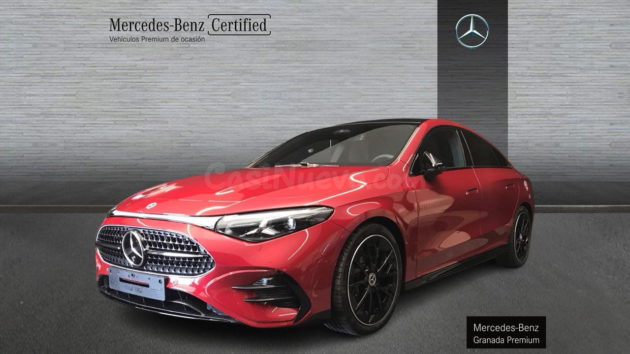 Mercedes CLA 180 con tecnologÝa hÝbrida