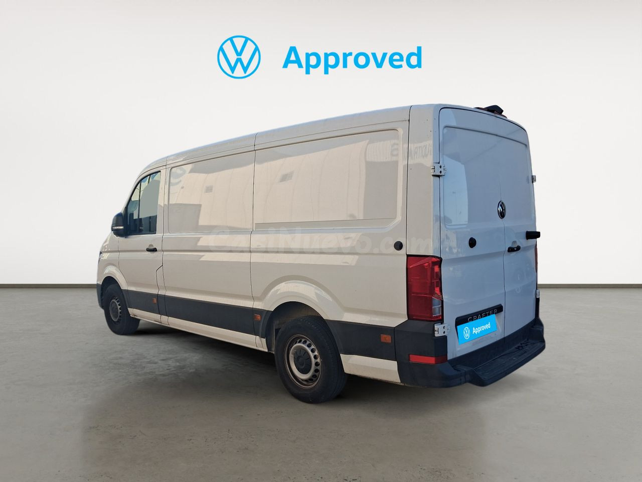 Volkswagen Crafter 35 FURGON BATALLA MEDIA L3H2 2.0 TDI FWD  - foto 2