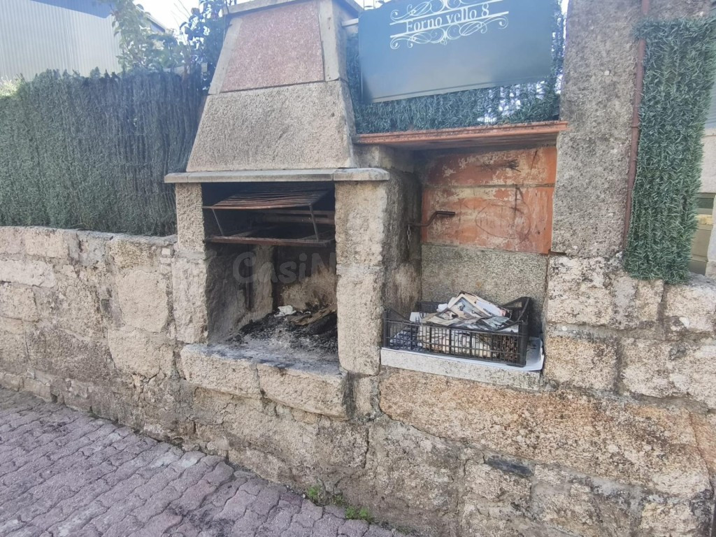 Casa de piedra con piscina y encanto en O Carballiño - foto 4